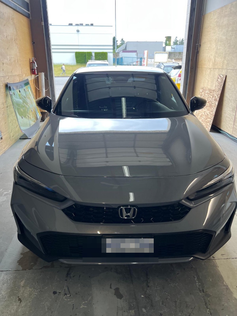 Auto glass repair on a grey Honda in Surrey BC